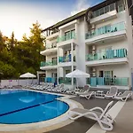 فندق Su - Adult Only 4*