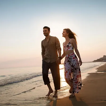 Su - Adult Only 4* Side