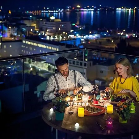 Su - Adult Only Side