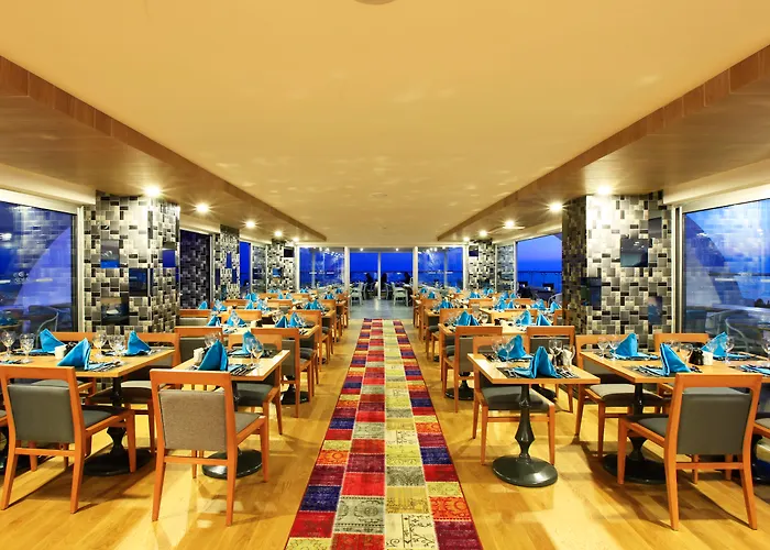 Su - Adult Only Hotel 4*