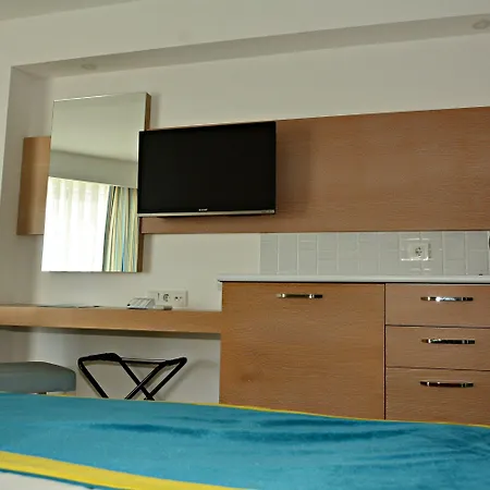 מלון Su - Adult Only 4*