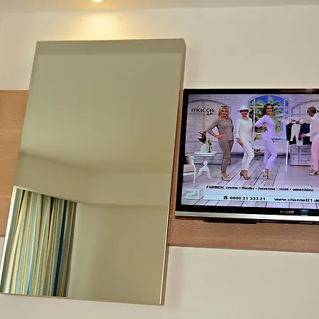 Su - Adult Only מלון