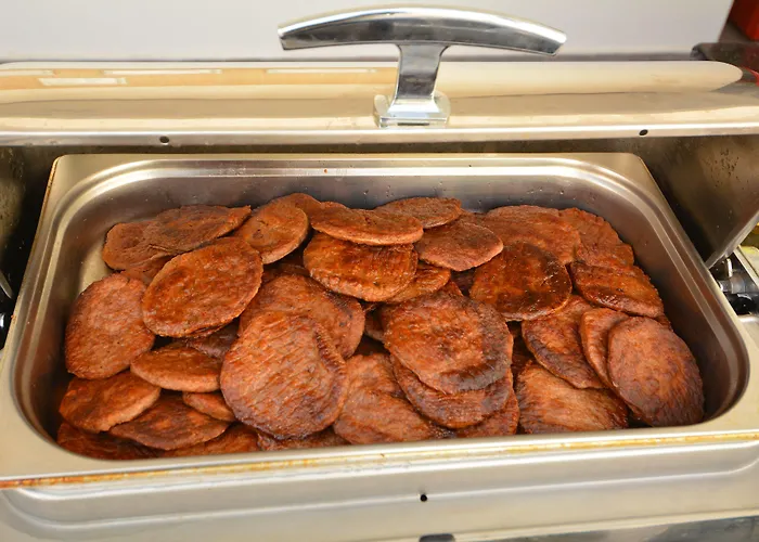 Su - Adult Only 4* Side